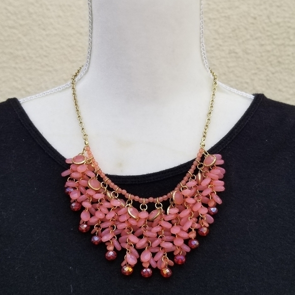 pink beaded bib statement necklace - Picture 1 of 2